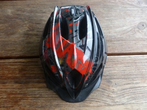 Fahrradhel Uvex Größe 50-55 Schwarz Rot unbeschädigt wie neu