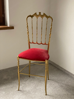Chiavari Messing Stuhl mit rotem Samtsitz
