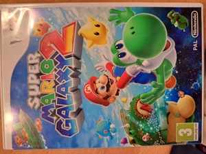 Wii Spiele Super Mario und Raving Rabbits