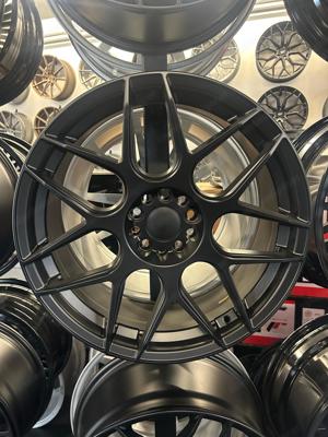 4 x Neue Japan Racing JR18 Matt Black 8,5jx19 ET40 LK5x112 114,3 Bild 4