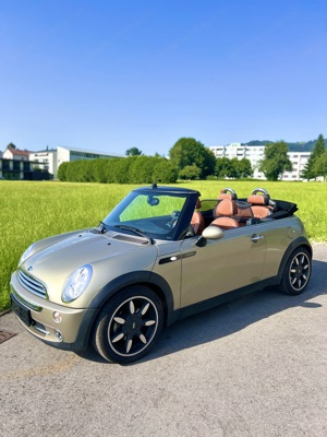 Mini Cooper Cabrio 1.6 Sidewalk in sparkling silver Sammler!! Cabrio Roadster