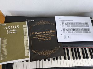 E-Piano Yamaha Arius YDP-162 Klavier