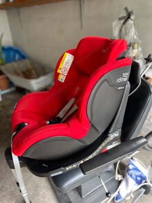 Kindersitz Britax Römer Dualfix m i-size Bild 3