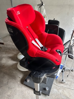 Kindersitz Britax Römer Dualfix m i-size Bild 2
