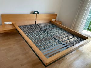 Massivholz Bett ohne Lattenrost