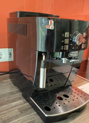 Kaffeemaschine De Longhi Magnifica S Bild 3