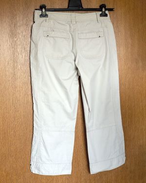 Diverse Damenhosen, 3-viertel Jeans, Gr. 36, beige Hosen