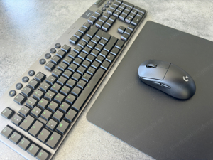 Logitech Set: G915 + G Pro Mouse + Mousepad
