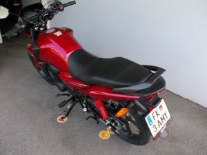 Honda CBF 125, 3 Wochen alt, 48 KM, wie aus dem Schaufenster w Neu Bild 5