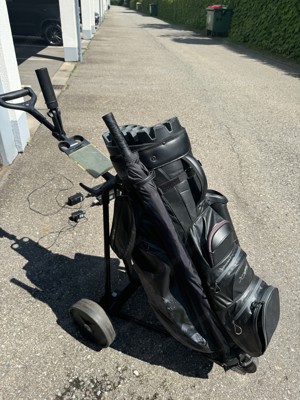 Golf-Trolley und Golf-Bag Bild 3