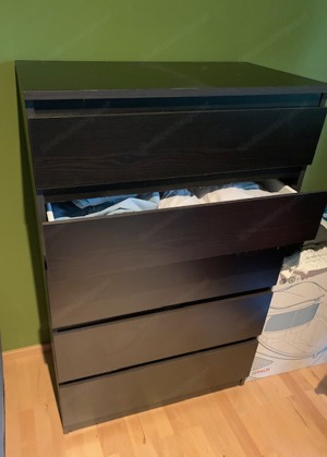 Moderne Schwarze IKEA gebrauchte Kommode mit Fünf Schubladen