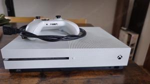 Xbox one s mit 1 Controller 