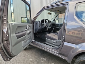 Suzuki Jimny 1.3 VX  Bild 5