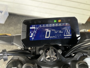 Honda CB125R Motorrad