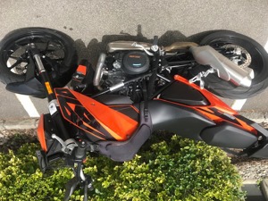 KTM 690 Duke Top Zustand Bild 2