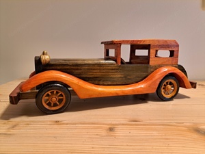 Auto   Holzauto   Modellauto Bild 2