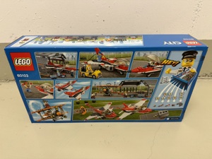 Lego 60103 Große Flugschau Bild 2