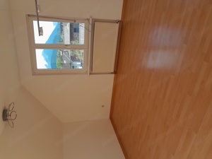 Ruhige, helle Dreizimmerwohnung mit Balkon Bild 6