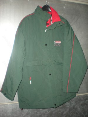 Vom Original CASTROL Anorak bis zur Sporttasche, von der Regenjacke bis zum Werbe - Regenschirm 