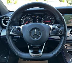 Mercedes-Benz E-Klasse Bild 20