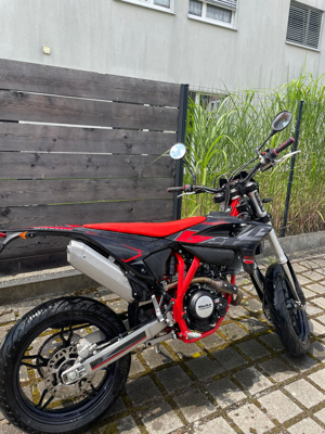 Beta RR 125 Ic Supermoto Bild 3