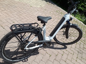 E-Bike   Kalkhoff mit Tiefeinstieg 650 w Akku Bosch Motor Neuwertig 152 km Euro 2700.-