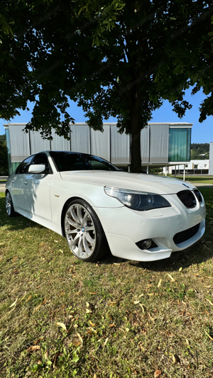 Bmw 530d Wer M - Paket von Werk mit Schiebedach Bild 6