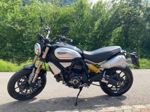 Ducati Scrambler 1100 Naked Bike Bild 2