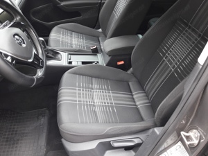 VW Golf 7 Kombi, "Lounge", "BlueMotion" Bild 7