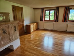 Vermiete großzügige 2 Zi-Wohnung in grüner Oase. Bild 3