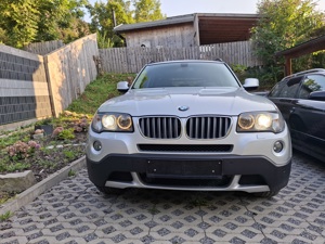 BMW X3 E83 2.5 Benziner Bild 6