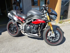 Triumph Speed Triple Bild 2