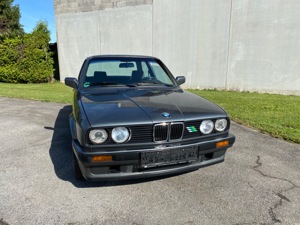 Bmw 320i E30 Coupe Bild 2