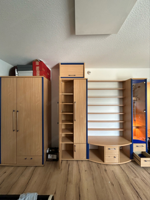 Jugendzimmer Möbel+Schreibtisch