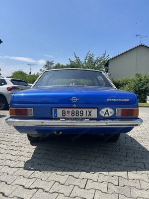 Opel Rekord D 1976 Bild 2