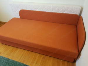 Bettsofa, neuwertig, aufklappbar