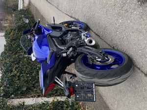 Yamaha R7 Bild 6