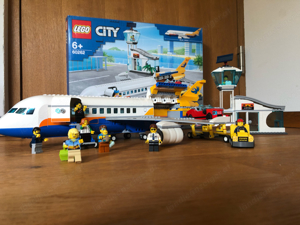 Lego Flughafen mit Passagierflugzeug Nr.60262