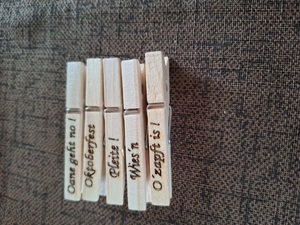 Holz-Wäscheklammern  mit Text  gelasert "Oktoberfest - Feier - Party - Namensschilder " Holz Bild 4