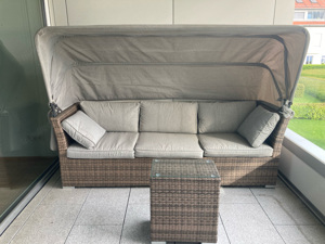 Rattan Lounge