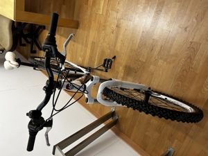 Gelegenheit! !  Neuwertiges Mountainbike kaum gefahren .. günstig ...  !! Bild 2