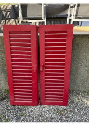 Fensterläden + Holzfenster in versch. Größen