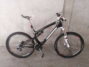 Mountainbike Rocky Mountain Element 50 Carbon Fahrrad Bild 2