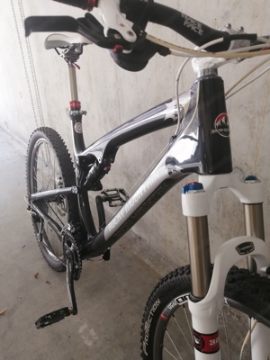 Mountainbike Rocky Mountain Element 50 Carbon Fahrrad Bild 6