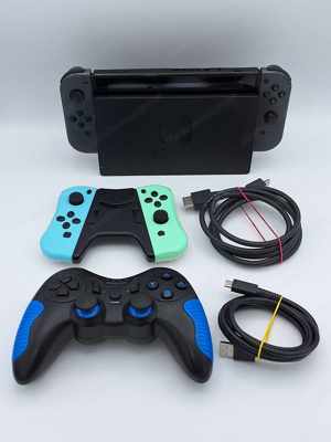 Nintendo Switch inkl. Controller und Zubehör