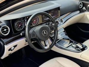 Mercedes-Benz E-Klasse 2016 Bild 11