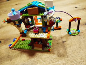 LEGO Friends Mia's Baumhaus 41335 Bild 3