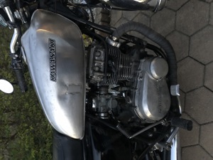 Kawasaki Z400 B Cafe Racer Bild 3