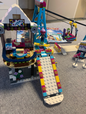 LEGO Friends 41324 - "Skilift im Wintersportort  Bild 5