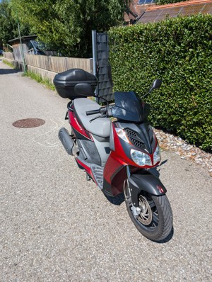 Aprilia Sportcity 300 Street Bild 3